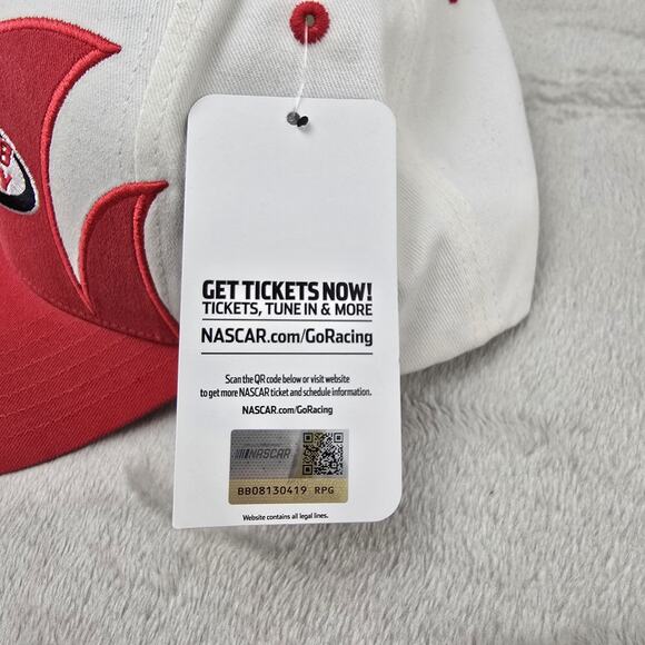 Auto Club Speedway Sharktooth Hat Nascar White Red Vintage NWT Y2K 90s Style - Picture 10 of 11